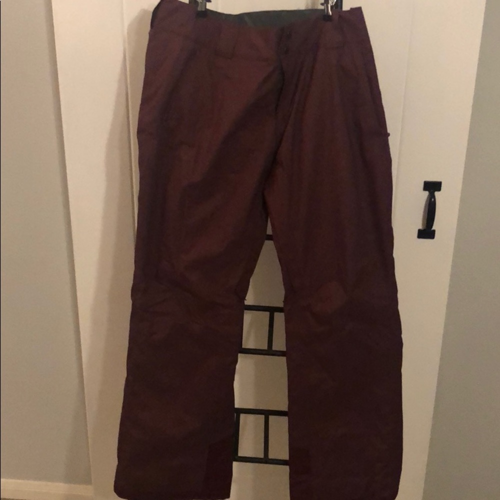 Patagonia Insulated Snowbelle Pants (maroon)
